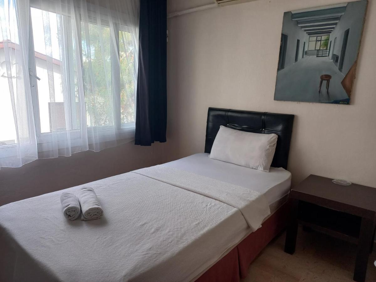 Blue Otel Çeşme Luaran gambar