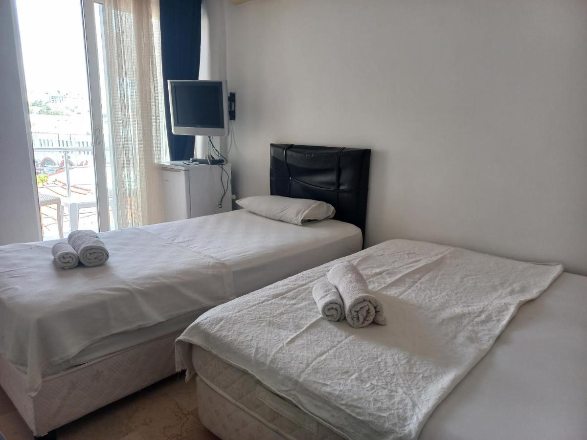 Blue Otel Çeşme Luaran gambar