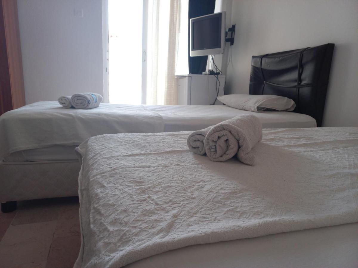 Blue Otel Çeşme Luaran gambar